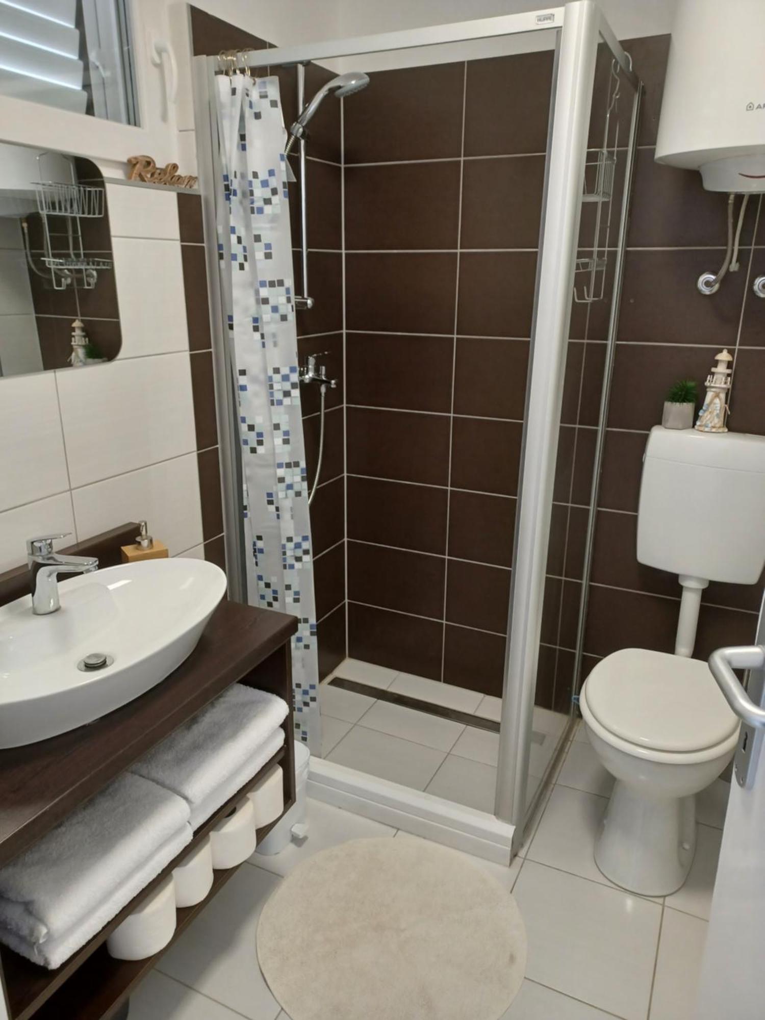 Apartmani Ana - Meka Draga Obrovac Kültér fotó